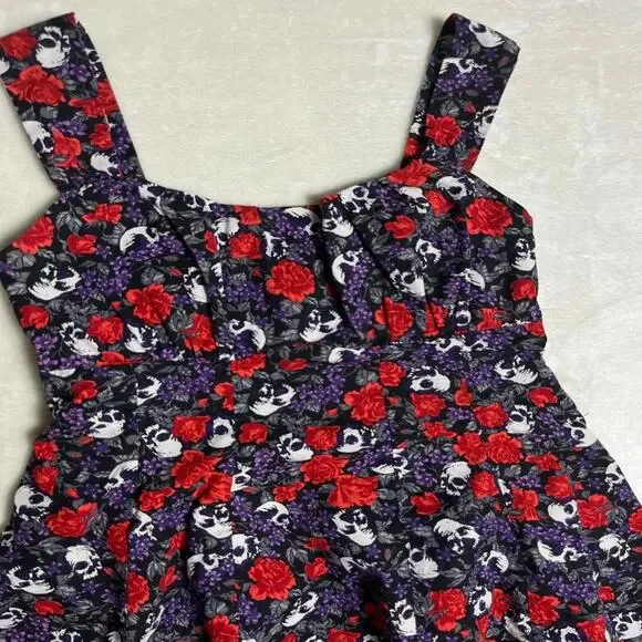 Hot Topic Goth Girl Baby Doll Dress Women's M Skull Flower Stitch Trim Halloween - Picture 2 of 9